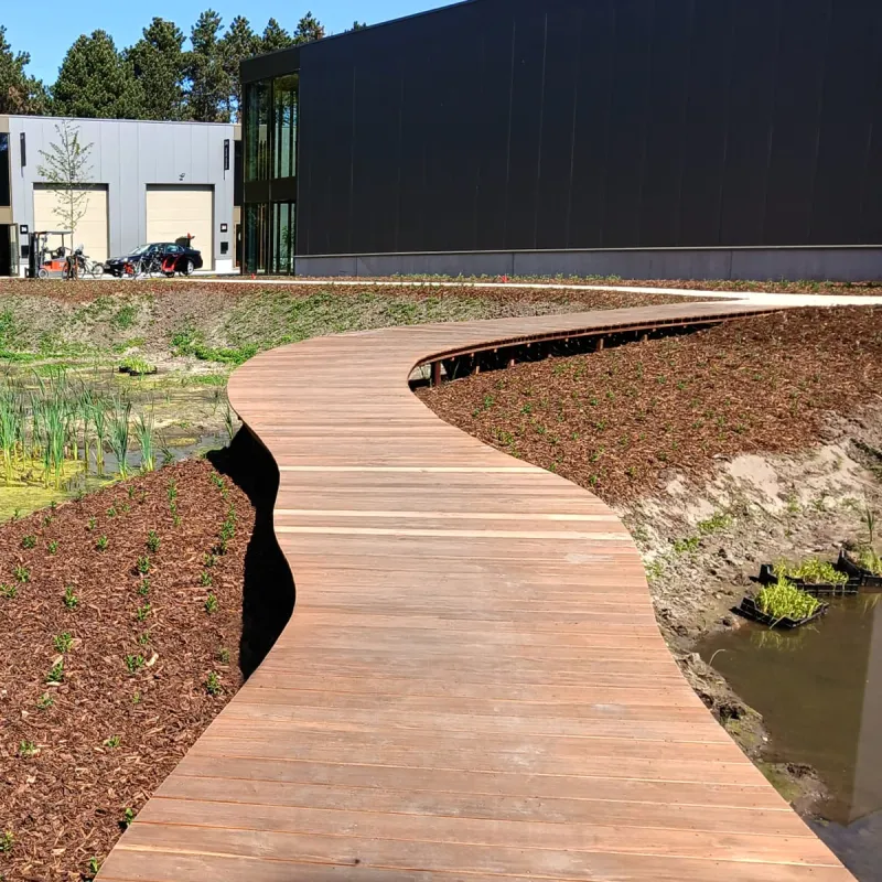 Doju Walkway