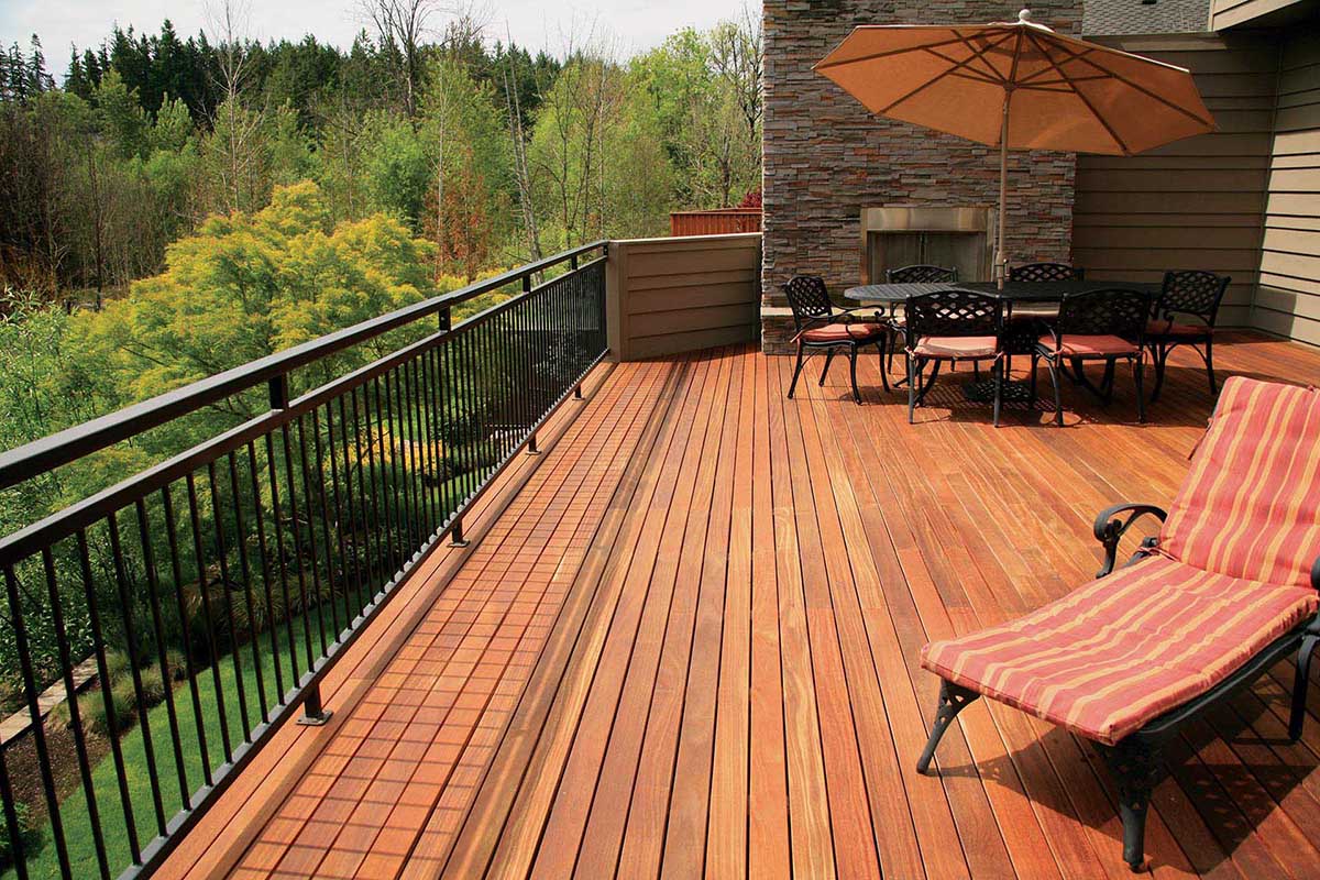 A Simple Guide to Choosing the Best Wood for Your Deck